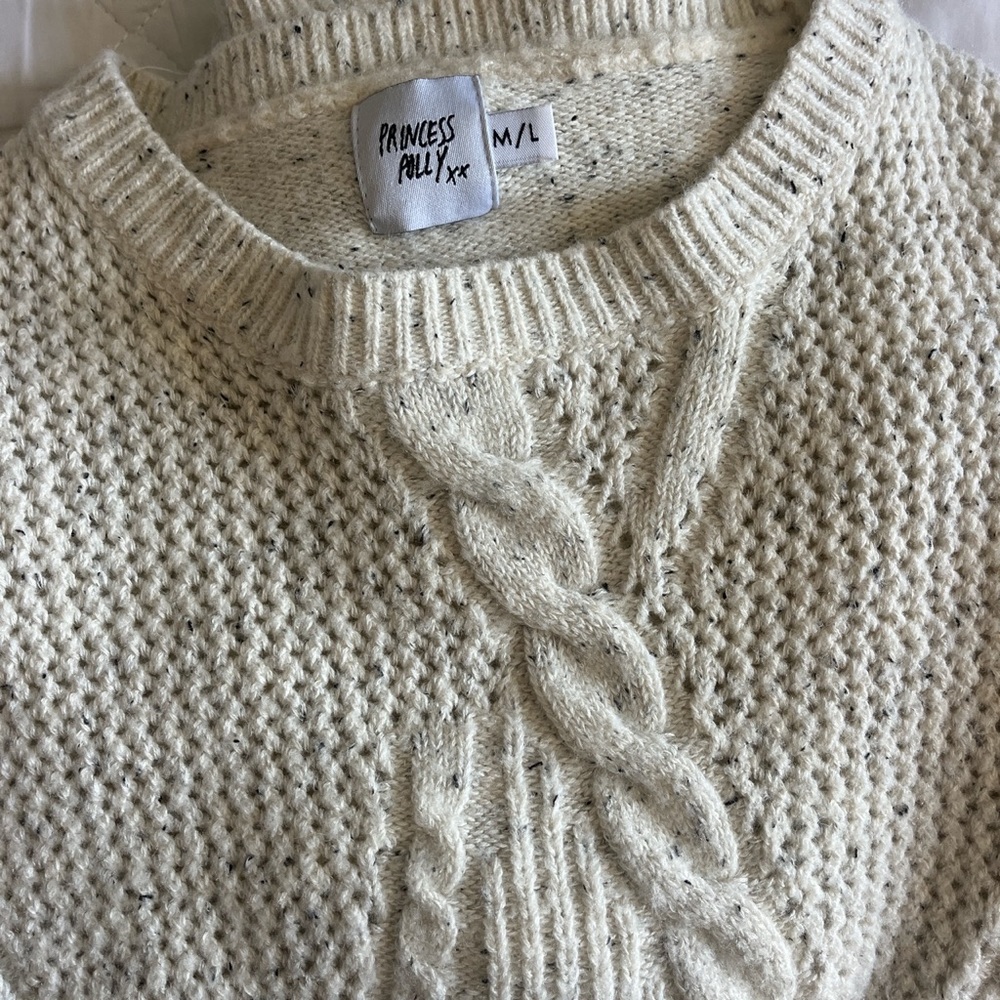 Sweater - Picture 4 of 4